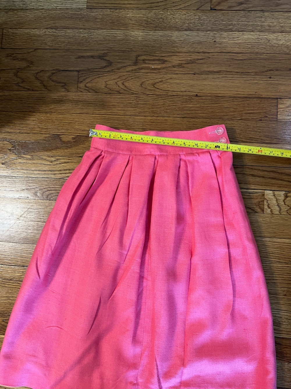 High-Waist Pleated Midi Skirt in Vibrant Pink - Picture 8 of 9